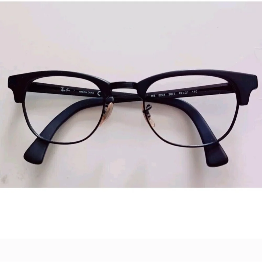 Unisex Ray-Ban Dark Frame Eyeglasses - Picture 3 of 7